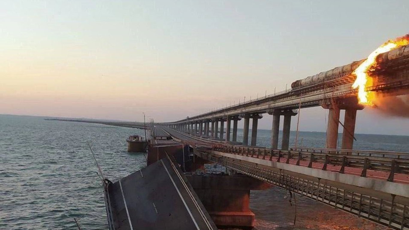 Годовщина первой атаки на Крымский мост: в СБУ рассказали детали спецоперации