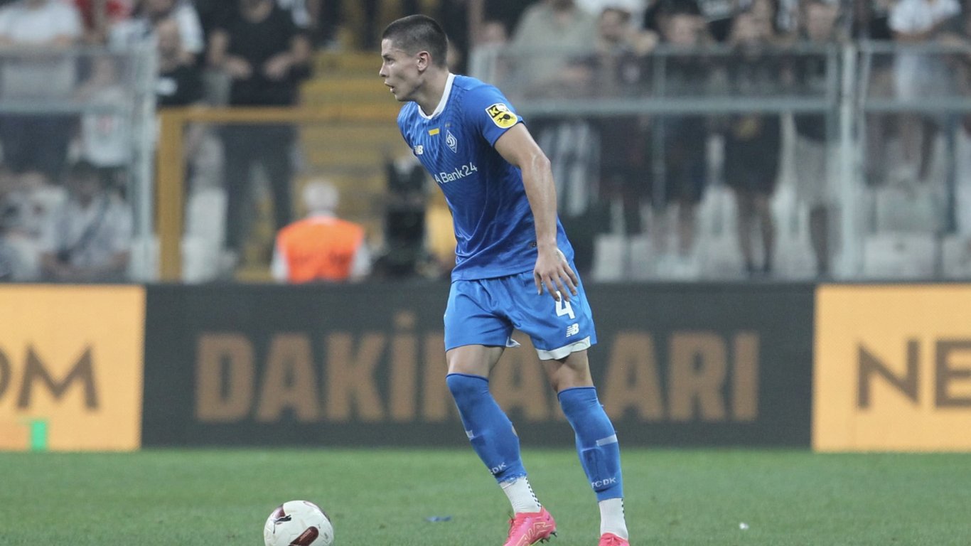 Денис Попов