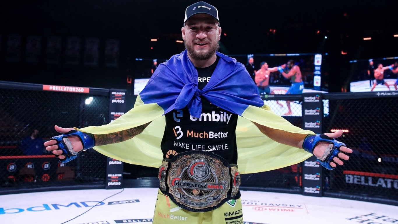 Ярослав Амосов в бою с американцем отстоял титул чемпиона Bellator