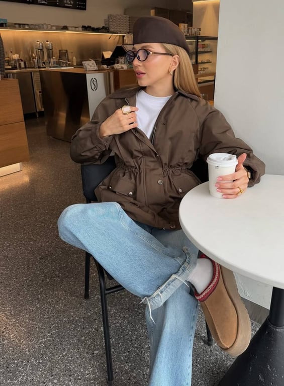 Шкіряна куртка, яка підкреслить вашу жіночність