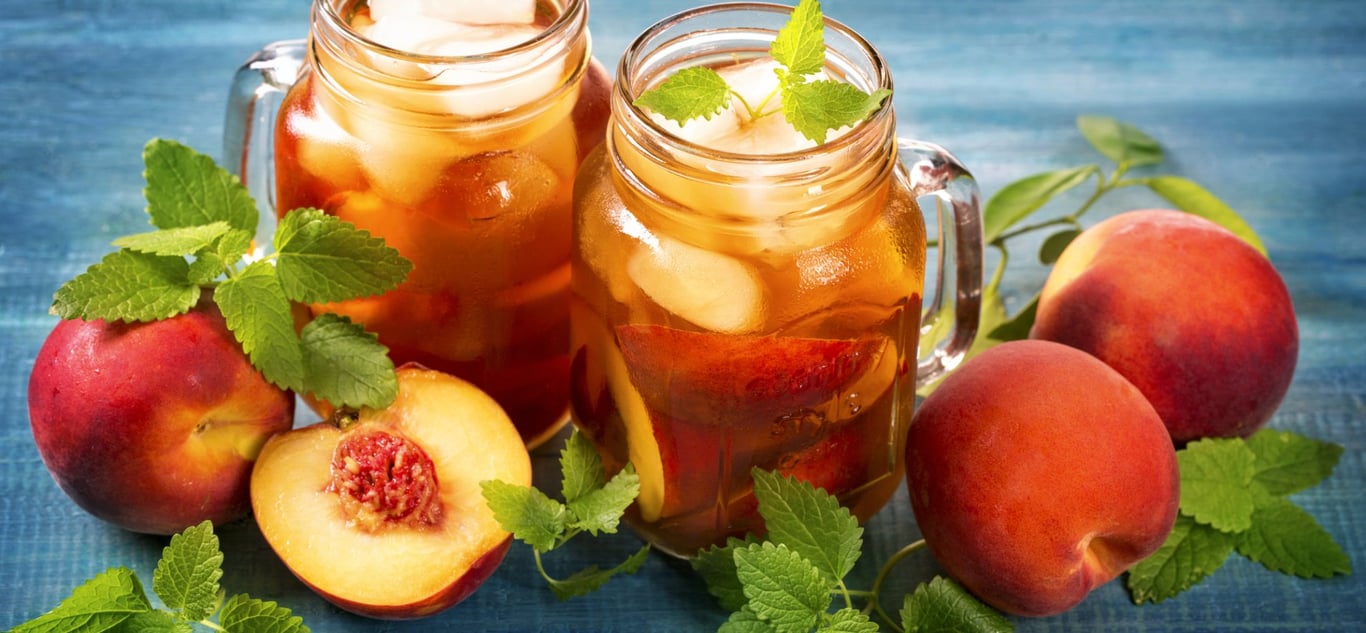 Как приготовить холодный персиковый чай.