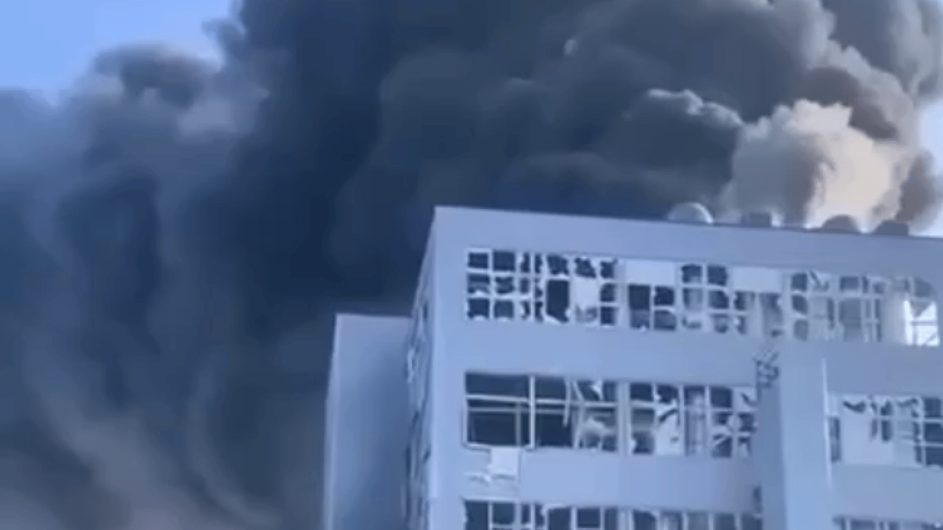 У Росії горить єдиний поліефірний завод — що трапилось