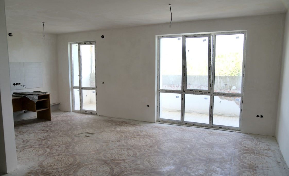 Відбудова багатоповерхівки в Сергіївці