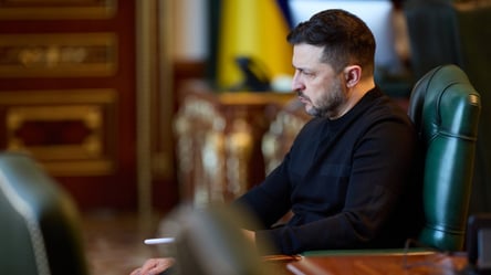 Зеленский объяснил как Беларусь помогает России убивать украинцев - 285x160