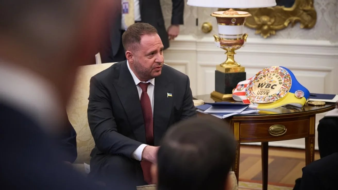 Александр Усик