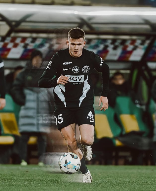 Игорь Краснопир во время матча чемпионата Украины в составе "Полесья"