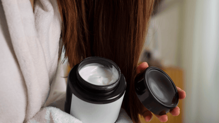 Your hair will thank you for this rosemary DIY mask - 285x160