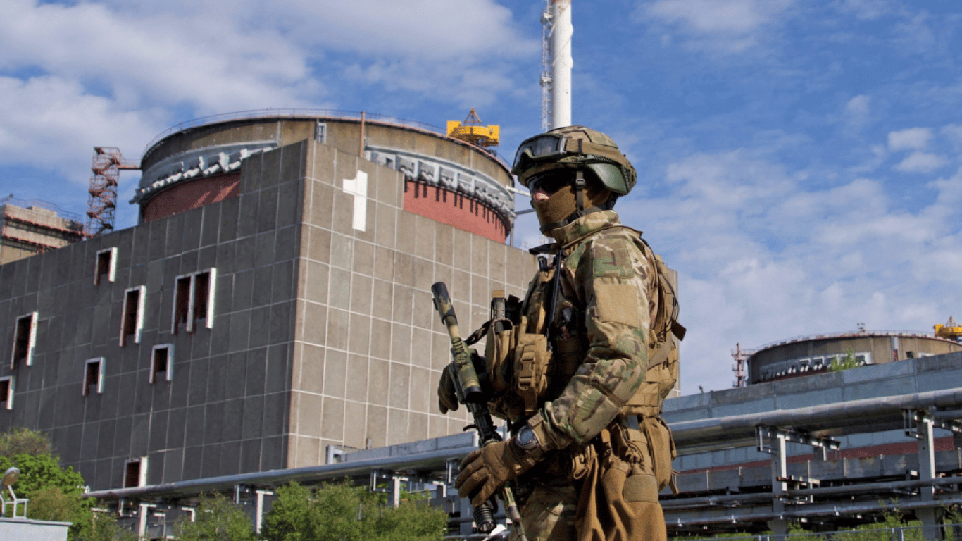 Россия разместила военных на Запорожской АЭС и обустроила пулеметную позицию на крыше энергоблока