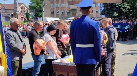 В Черкасской области похоронили нацгвардейца, которого сбил судья - 285x160