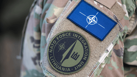 Від базового окладу до бойових виплат: скільки отримують військові НАТО - 290x166