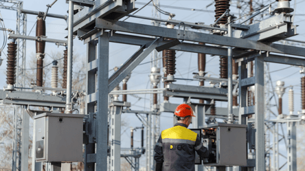 В Україні завтра знову вимикатимуть світло: графіки Укренерго - 285x160