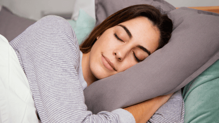 Стало відомо, на якому боці спати корисніше для здоров'я - 285x160