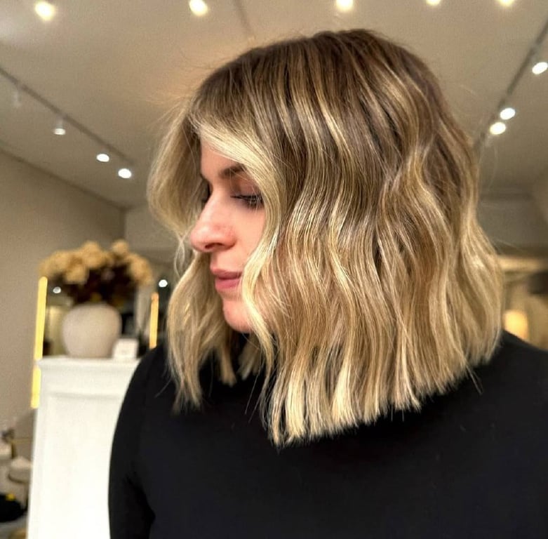 Чітка лінія волосся створює відчуття щільності і акуратності