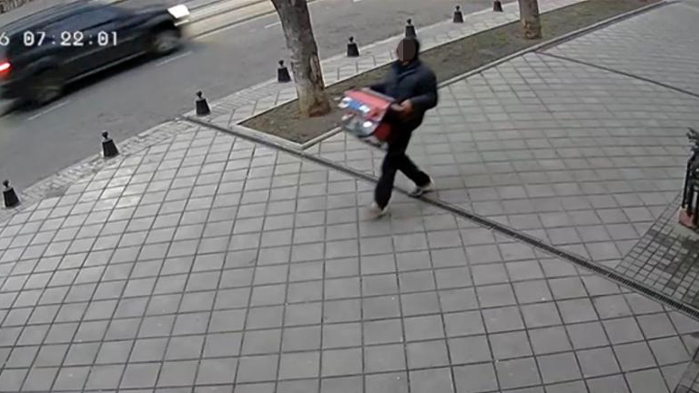 В Одессе мужчина во время "воздушной тревоги" украл генератор
