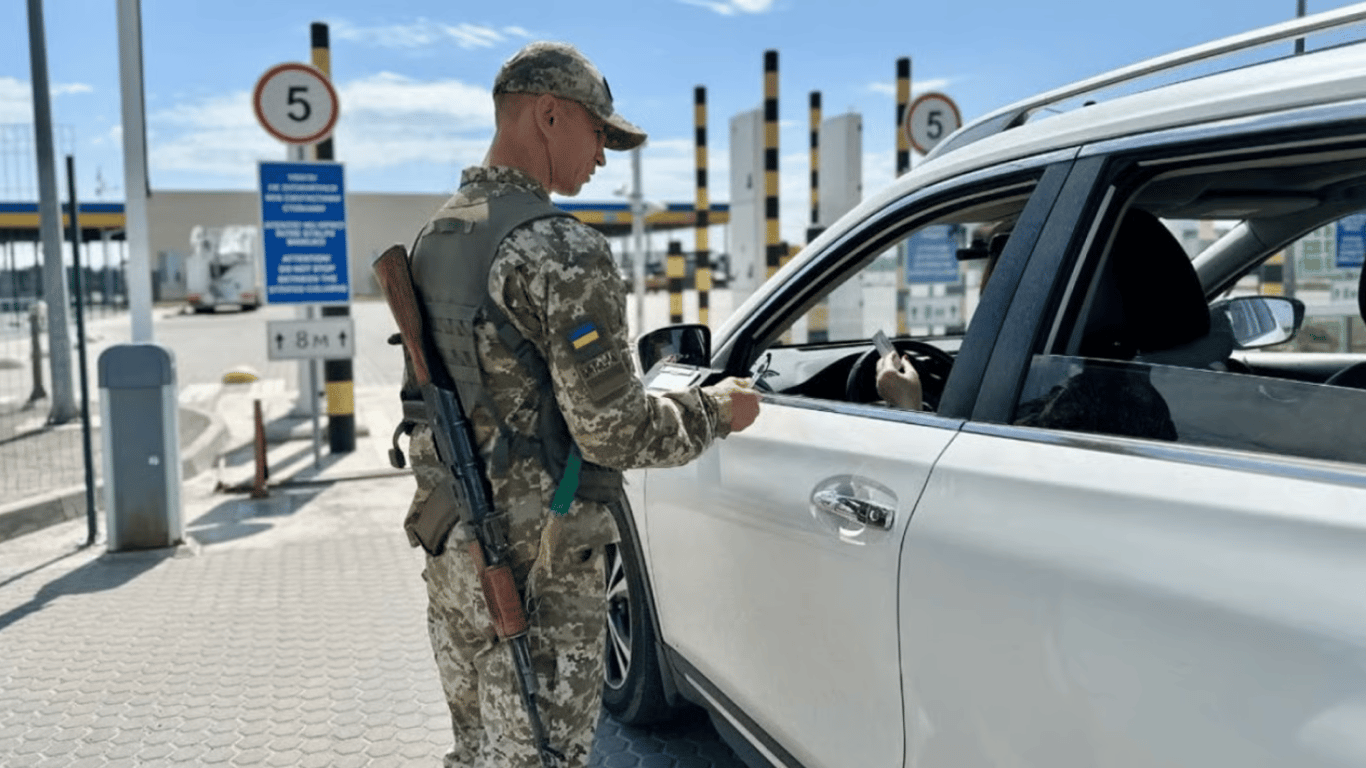 Мобілізація в ТЦК на кордоні можлива для осіб у розшуку і без документів