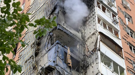 Через ранкову атаку на Київ постраждало п'ятеро людей: фоторепортаж - 290x160