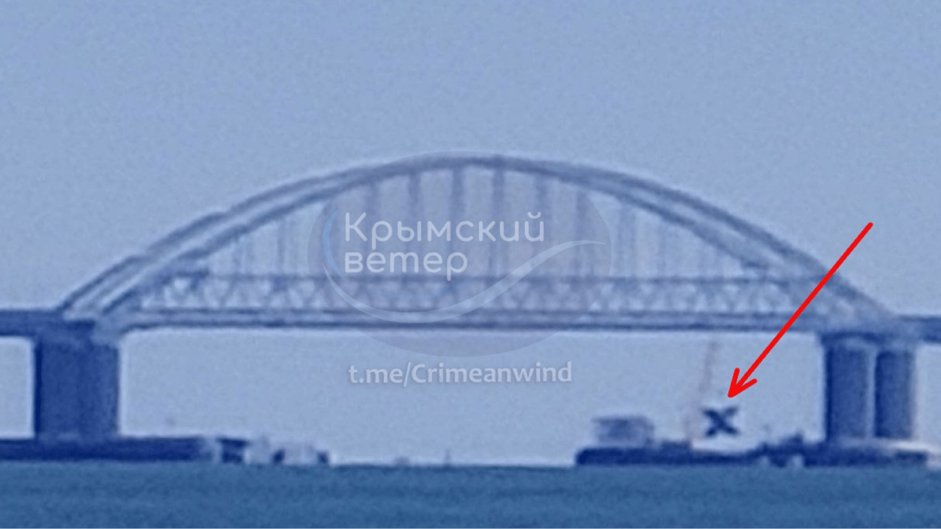 Окупанти будують нові зпгородження біля Керченського мосту