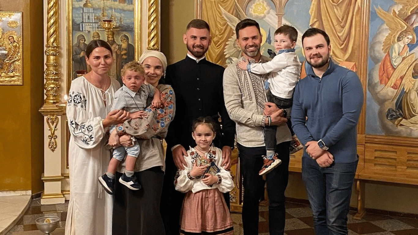 Супруги Мирошниченко крестили названного сына