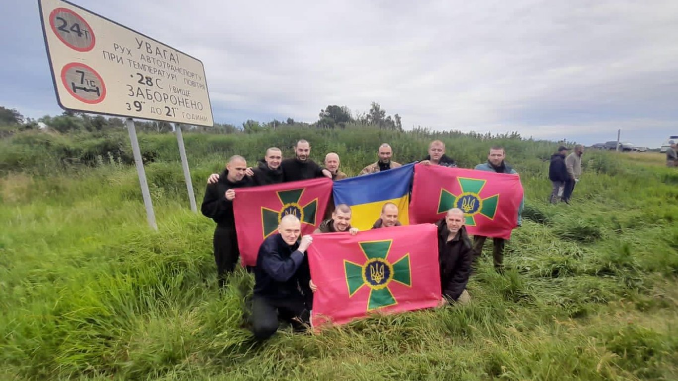 Одеський прикордонник повернувся із полону у свій день народження