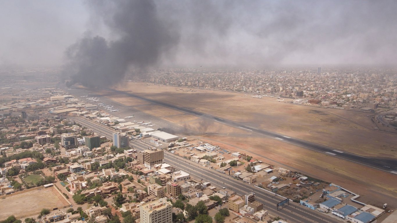 Во время боев в Судане погибли сотрудники ООН: подробности