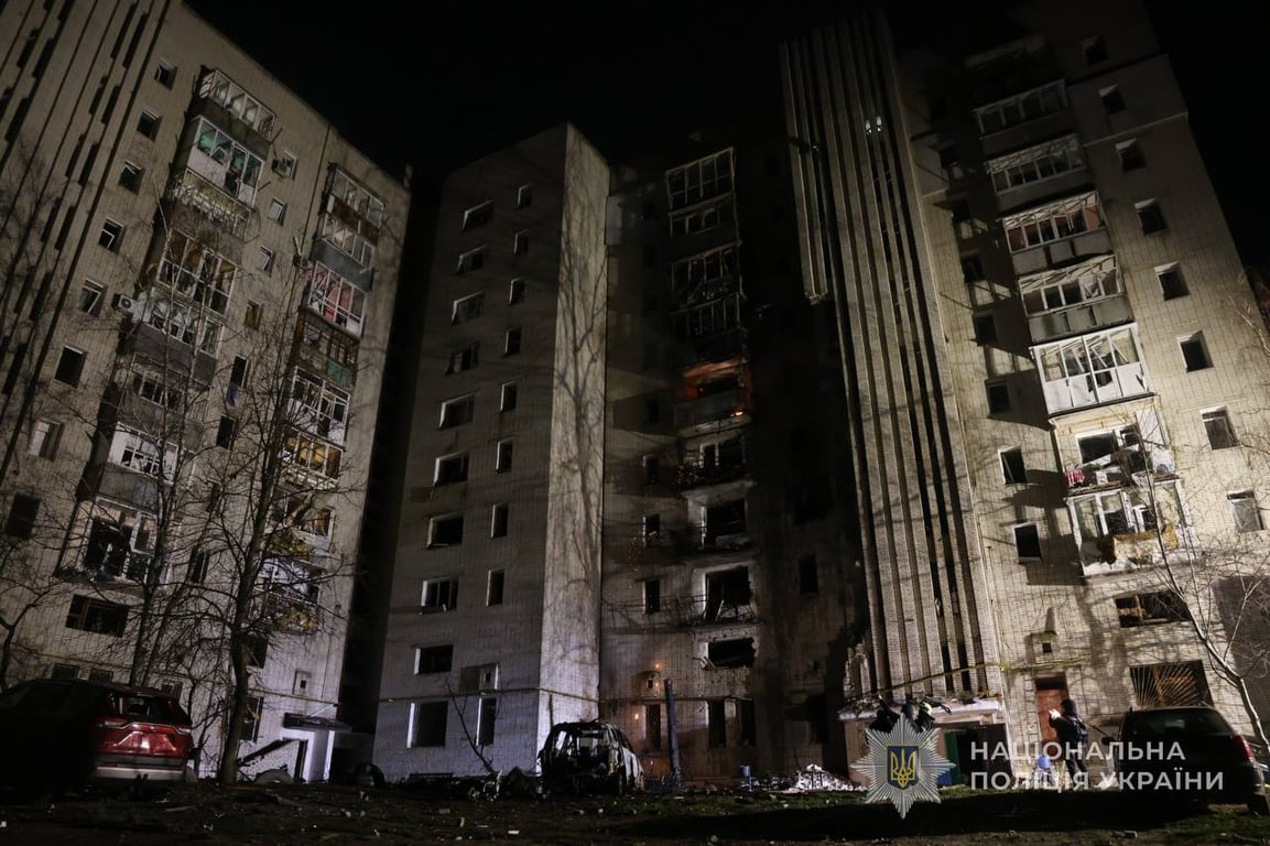 Удар по будинку в Охтирці 8 грудня