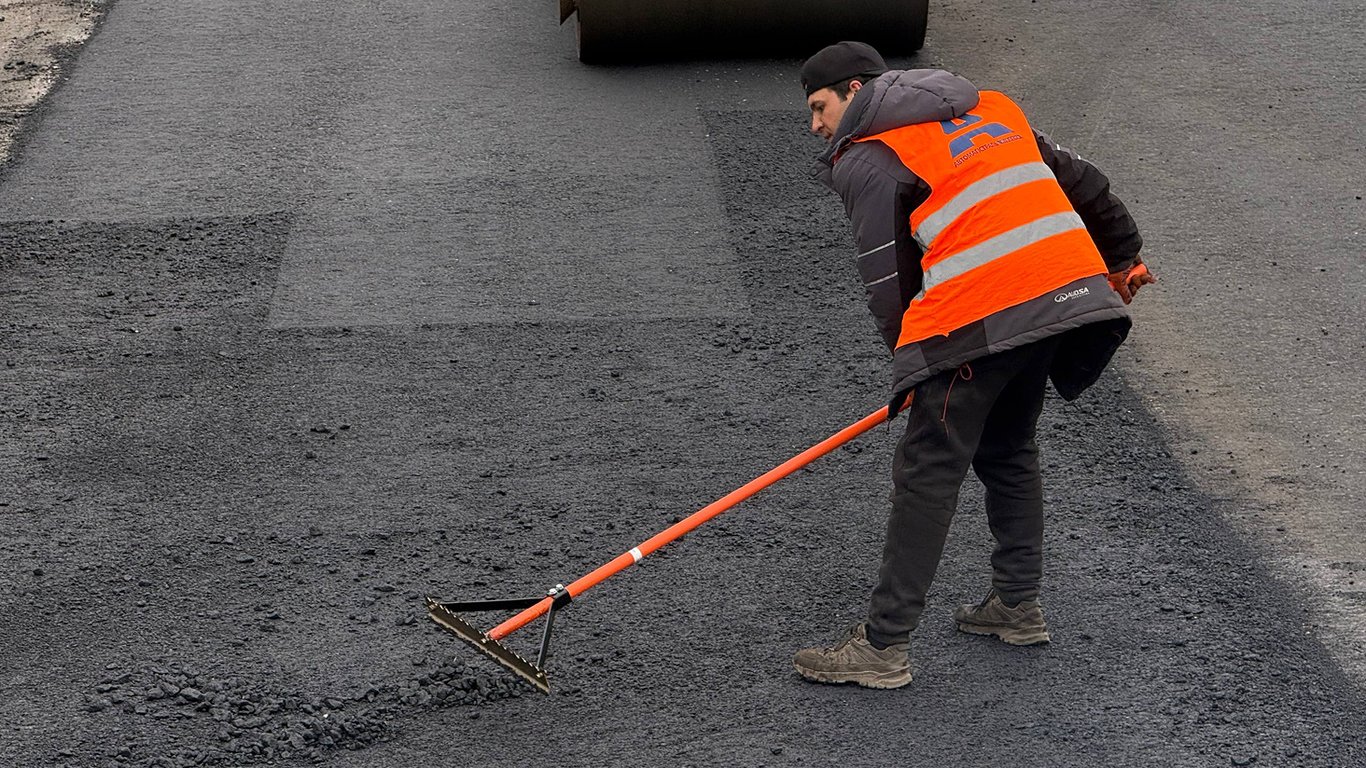 В Черкасской области планируют завершить ремонт дорог до середины мая