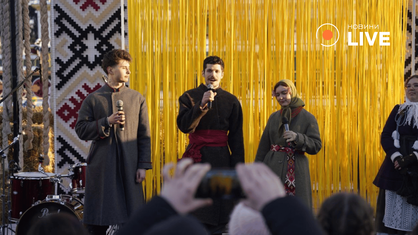 Як кияни святкують Масницю на ВДНГ 21 лютого