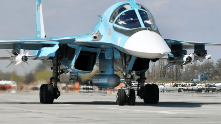ВМС завдали удару по аеродрому в Росії: заявлено про ураження шести Су-34М - 304x171