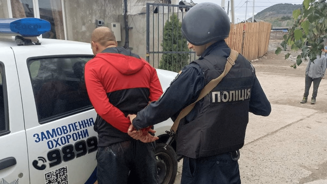 В Киевской области мужчина бросил гранату в гостей и хотел покончить с жизнью