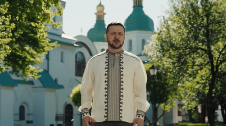 Владимир Зеленский праздновал Пасху в вышиванку от украинского бренда — цена и значение - 290x160