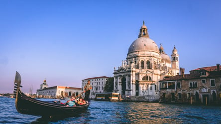 Через кліматичні зміни ЮНЕСКО може присвоїти Венеції новий статус - 285x160