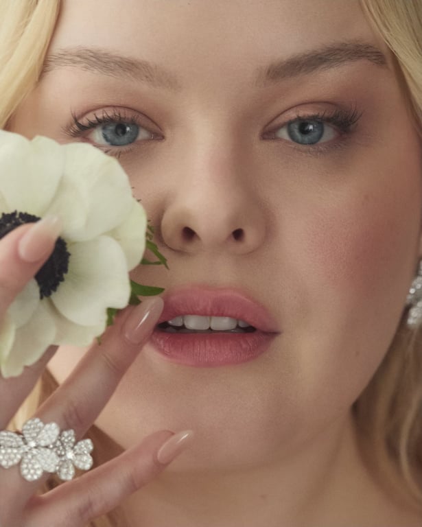 Акторка Нікола Коклан. Фото: Harper's Bazaar UK