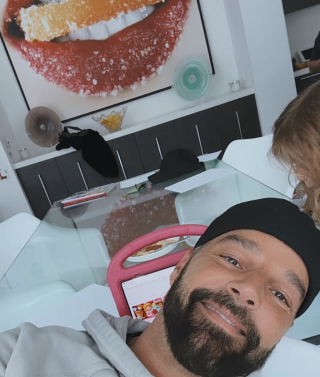 Як один артоб’єкт змінив інтер'єр їдальні Рікі Мартіна (фото) - фото 1