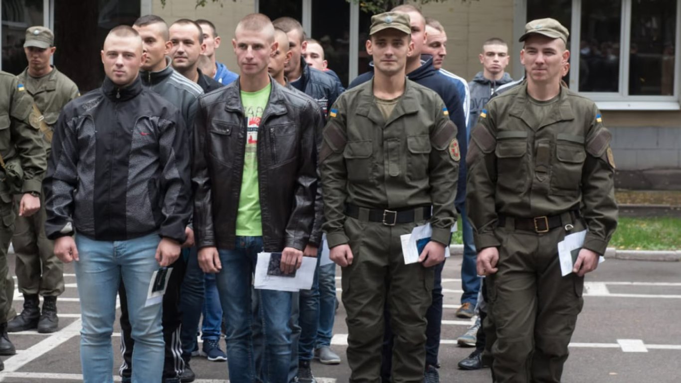 Україна почала більш м’який призов до армії — деталі від Reuters