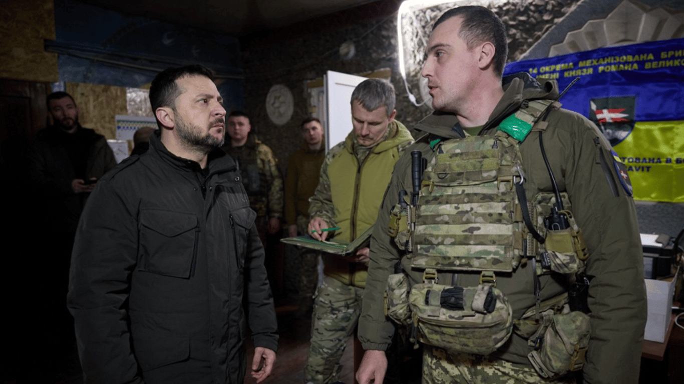 Зеленский посетил позиции ВСУ вблизи Купянска
