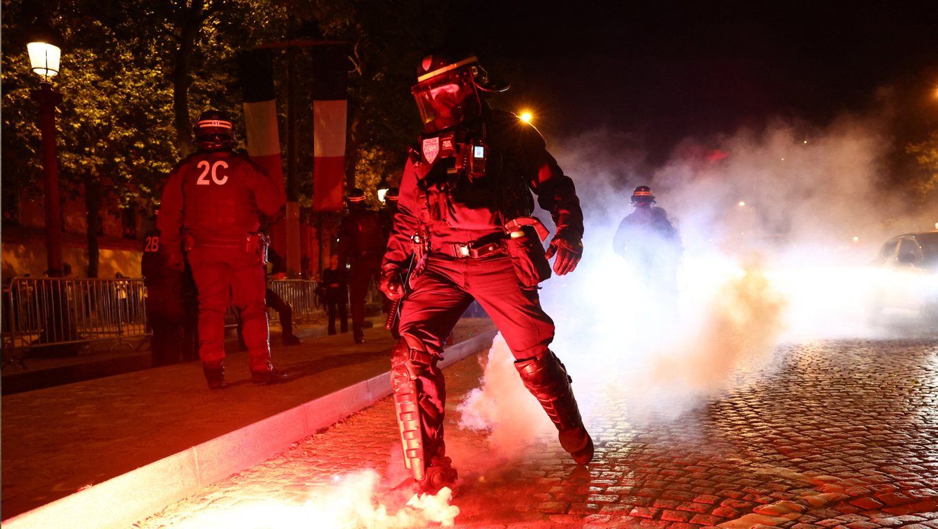 Полиция в Париже