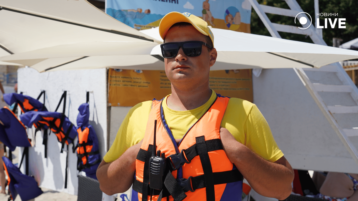 Рятувальник Роман. Фото: Новини.LIVE