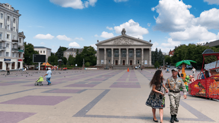 На Тернопільщині зацвіла рідкісна червонокнижна орхідея - 285x160