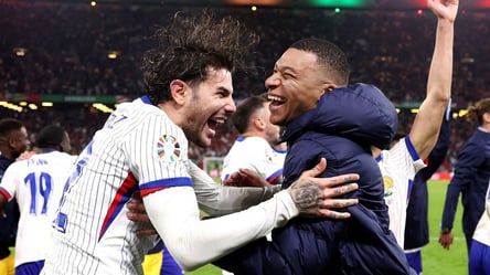 Франция не забила с игры, но прошла Португалию на Евро-2024 — видео - 285x160