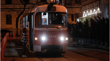 Ремонт возле "Черниговской": большой район в Киеве останется без трамваев - 285x160