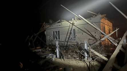 РФ нанесла удар по Киевщине — есть пострадавшие, горел дом - 285x160