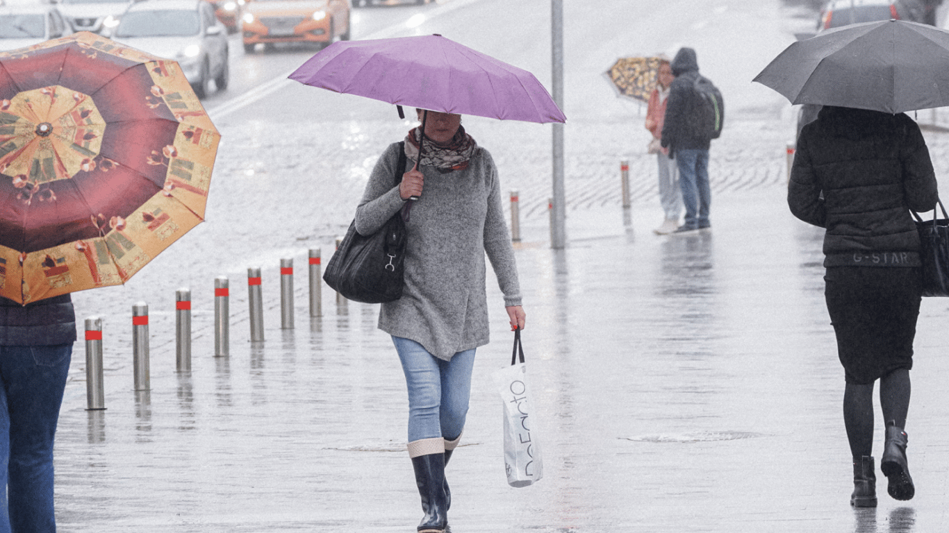Дожди и мокрый снег: в каких областях будет холоднее всего завтра
