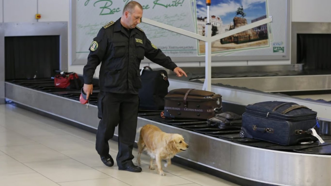 Travelling to Hungary — forbidden items for tourists — photo 1