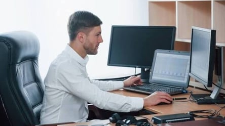 Колаборант надавав IT-послуги росіянам — його судитимуть - 285x160