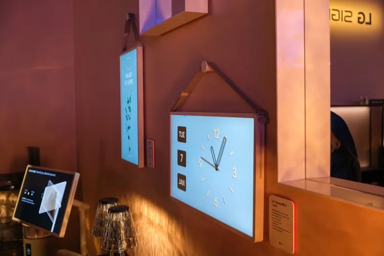 Портативный экран LG StanbyME 2