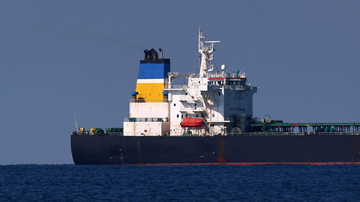 ГУР: 51 корабль помогает России финансировать войну и обходить санкции