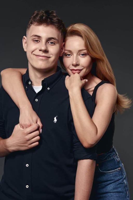 Тіна Кароль вшанувала пам'ять покійного чоловіка ніжною фотосесією з сином - фото 4