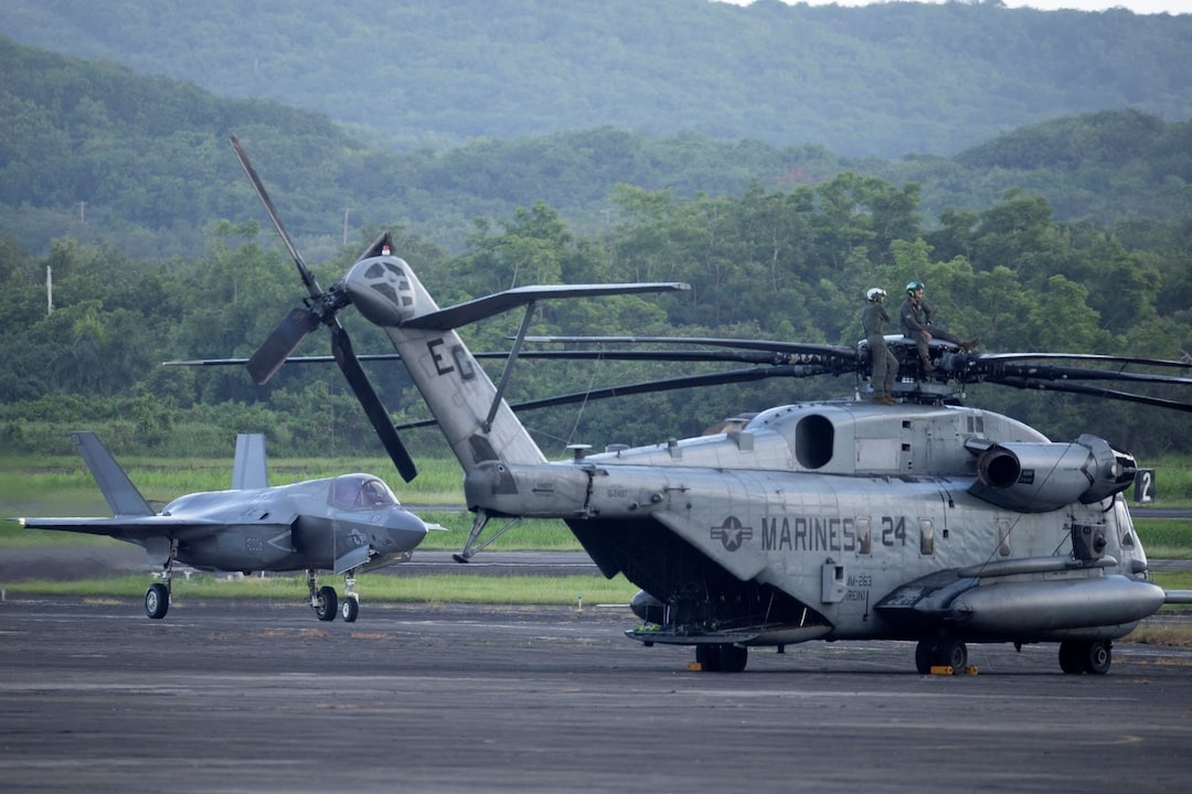 Трамп срочно послал F-35 в Пуэрто-Рико — к чему готовится - фото 1