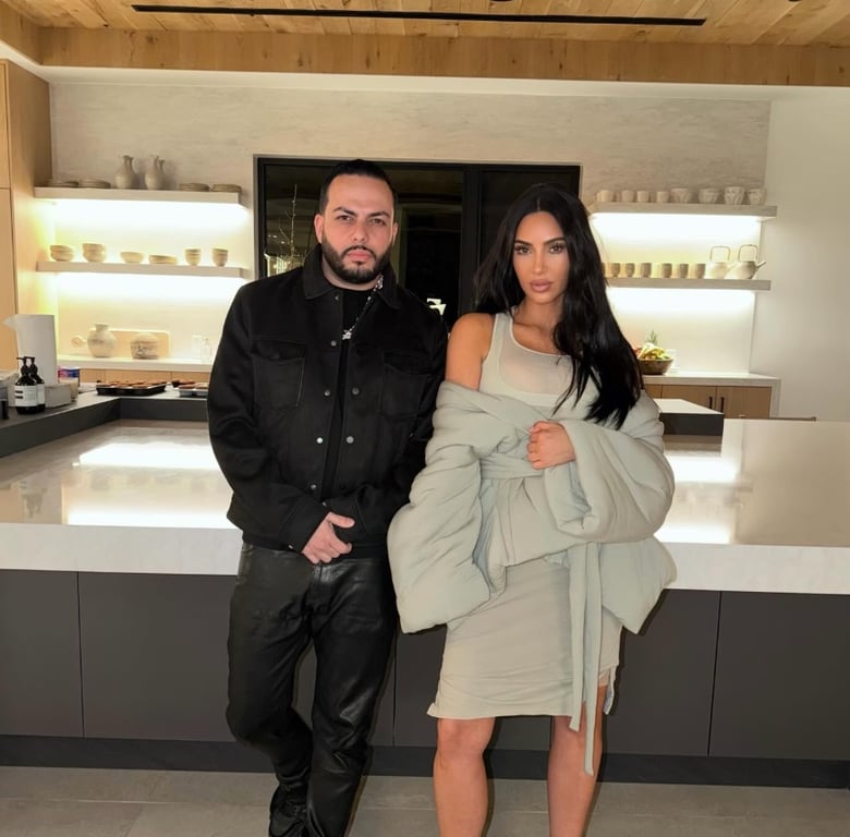 Як Кім Кардашян перетворила нудну кухню на перлину стилю (фото) - фото 1