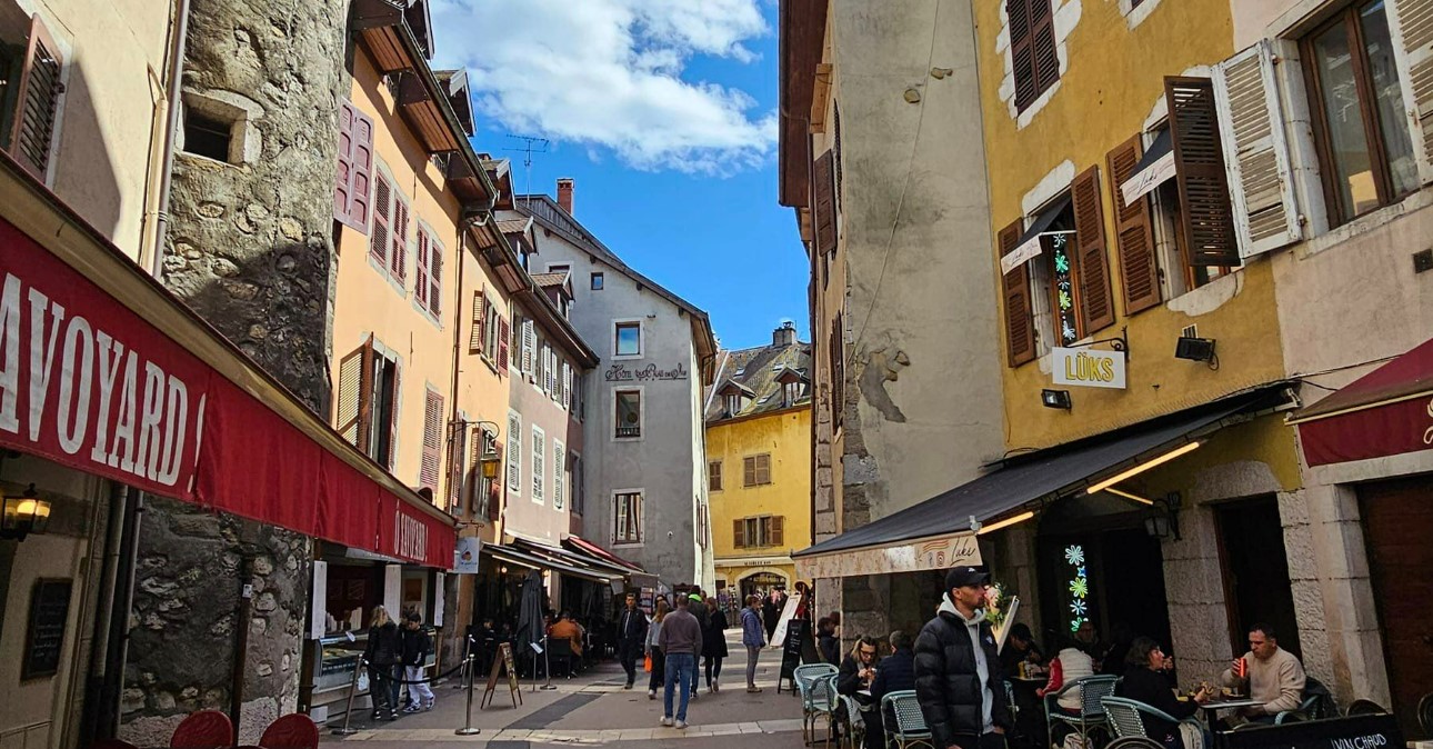 Андрей Макаревич разозлил россиян фотографиями "загнивающей Европы" - фото 1